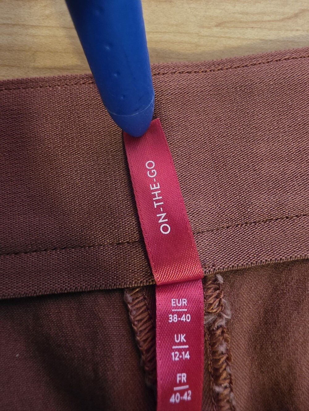 SPANX Rust-Colored High-Rise Shorts #SHO12 - Picture 6 of 12